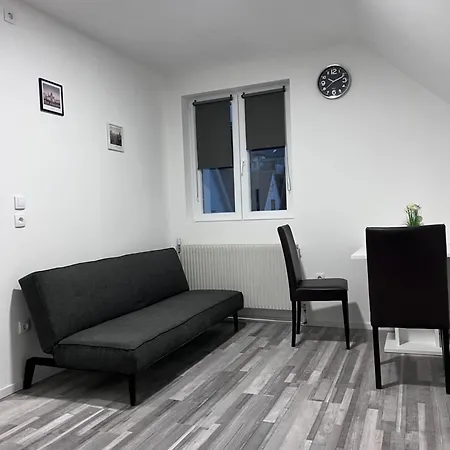 Apartment Royal Racing Rrs *