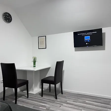 Royal Racing Rrs Apartment *