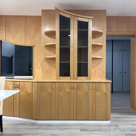 Royal Racing Rrs Apartment *